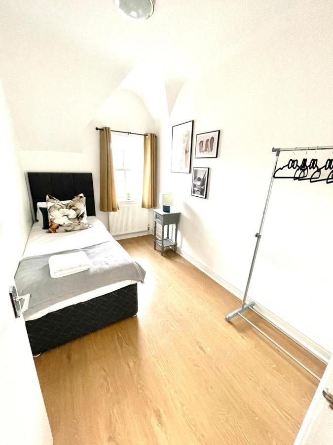 Koala & Tree - 2 Bedroom In City Centre - Short Lets & Serviced Accommodation Cambridge 外观 照片