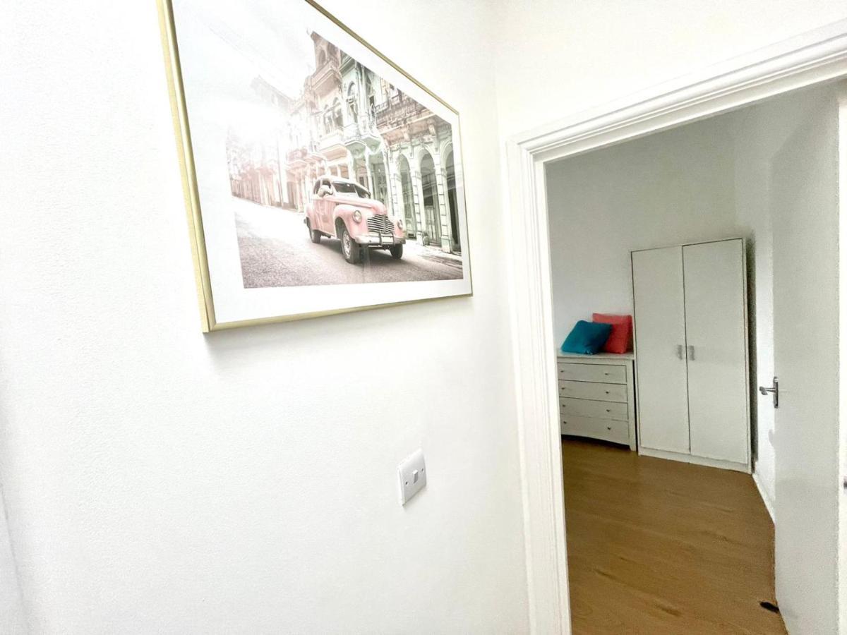 Koala & Tree - 2 Bedroom In City Centre - Short Lets & Serviced Accommodation Cambridge 外观 照片