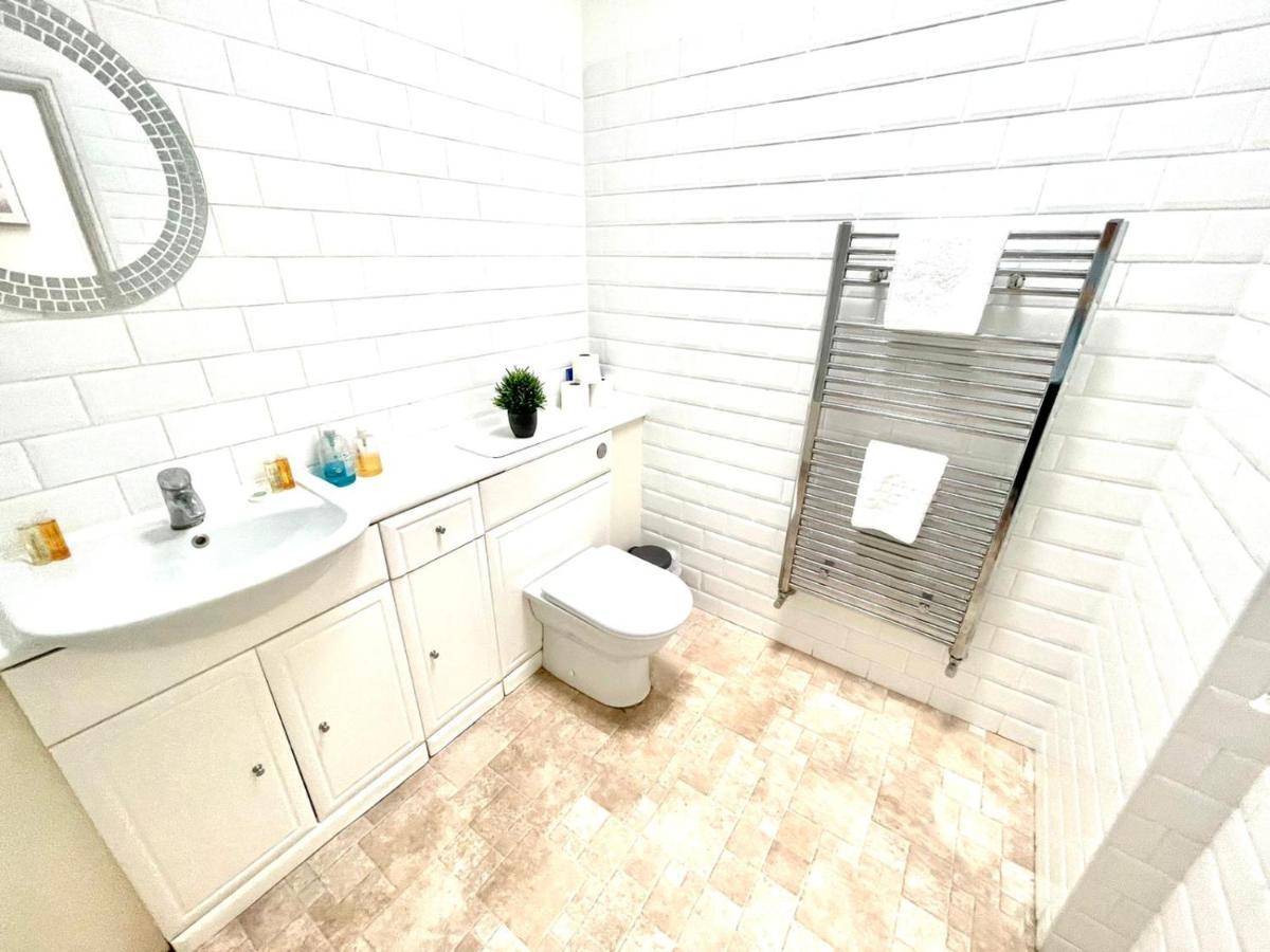 Koala & Tree - 2 Bedroom In City Centre - Short Lets & Serviced Accommodation Cambridge 外观 照片