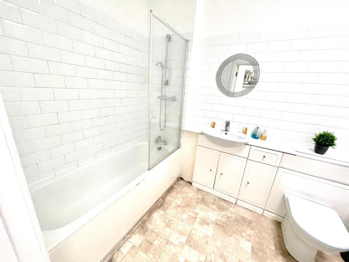 Koala & Tree - 2 Bedroom In City Centre - Short Lets & Serviced Accommodation Cambridge 外观 照片